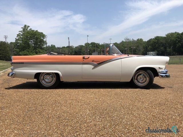 1956' Ford Fairlane photo #6