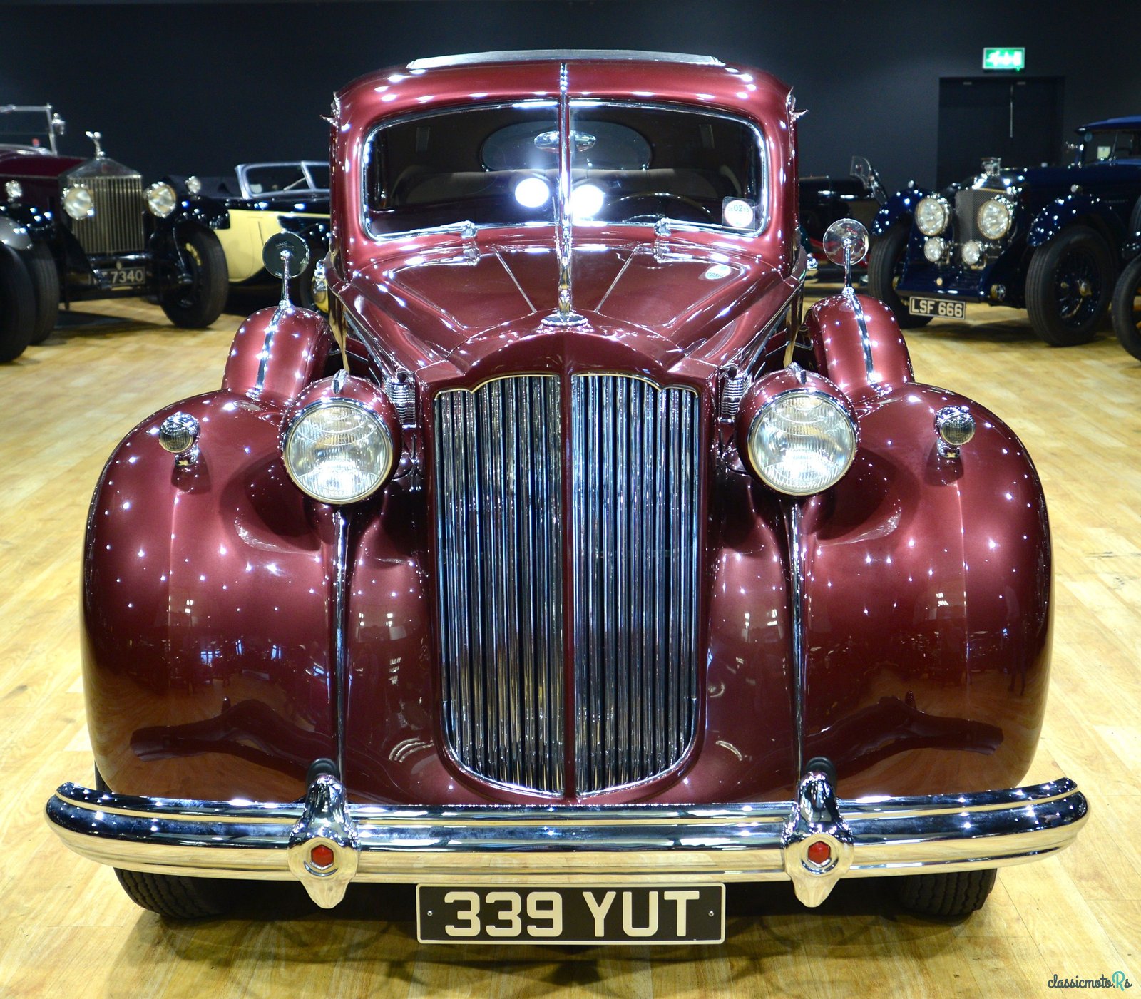 1939' Packard 12 Touring Sedan photo #1