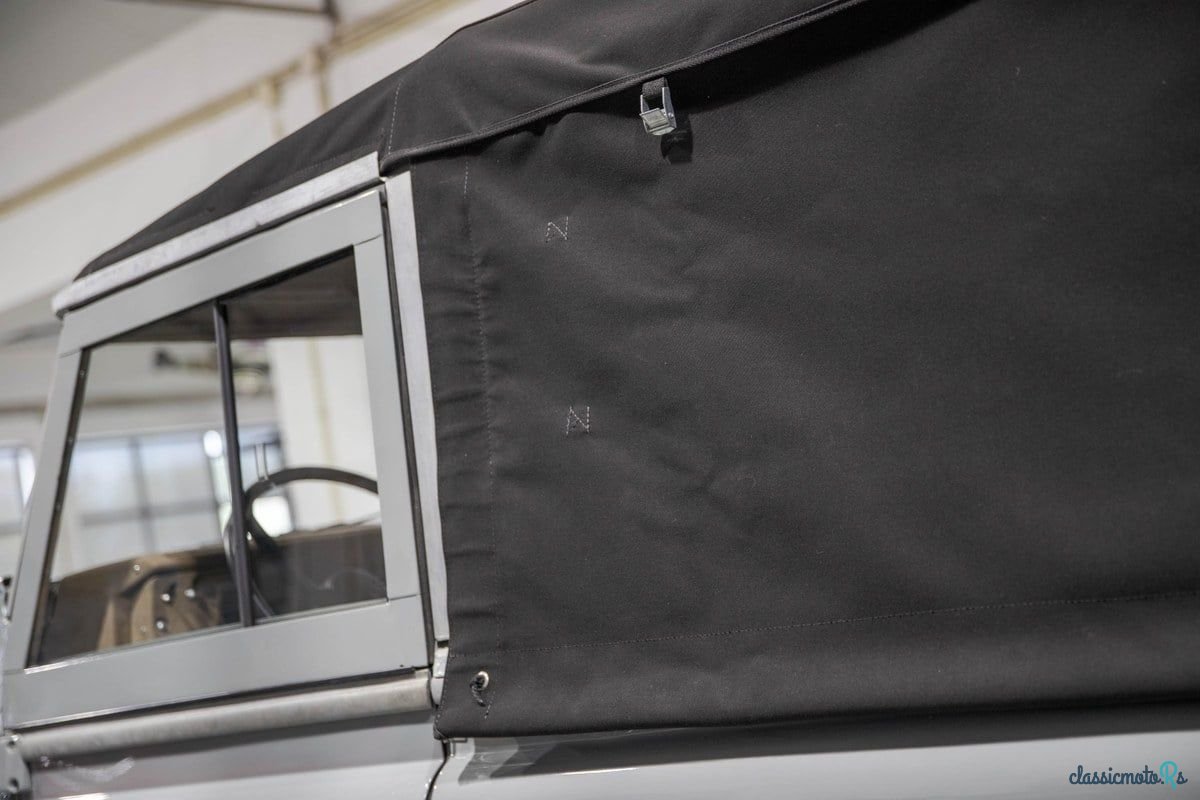 1973' Land Rover Series 3 photo #6