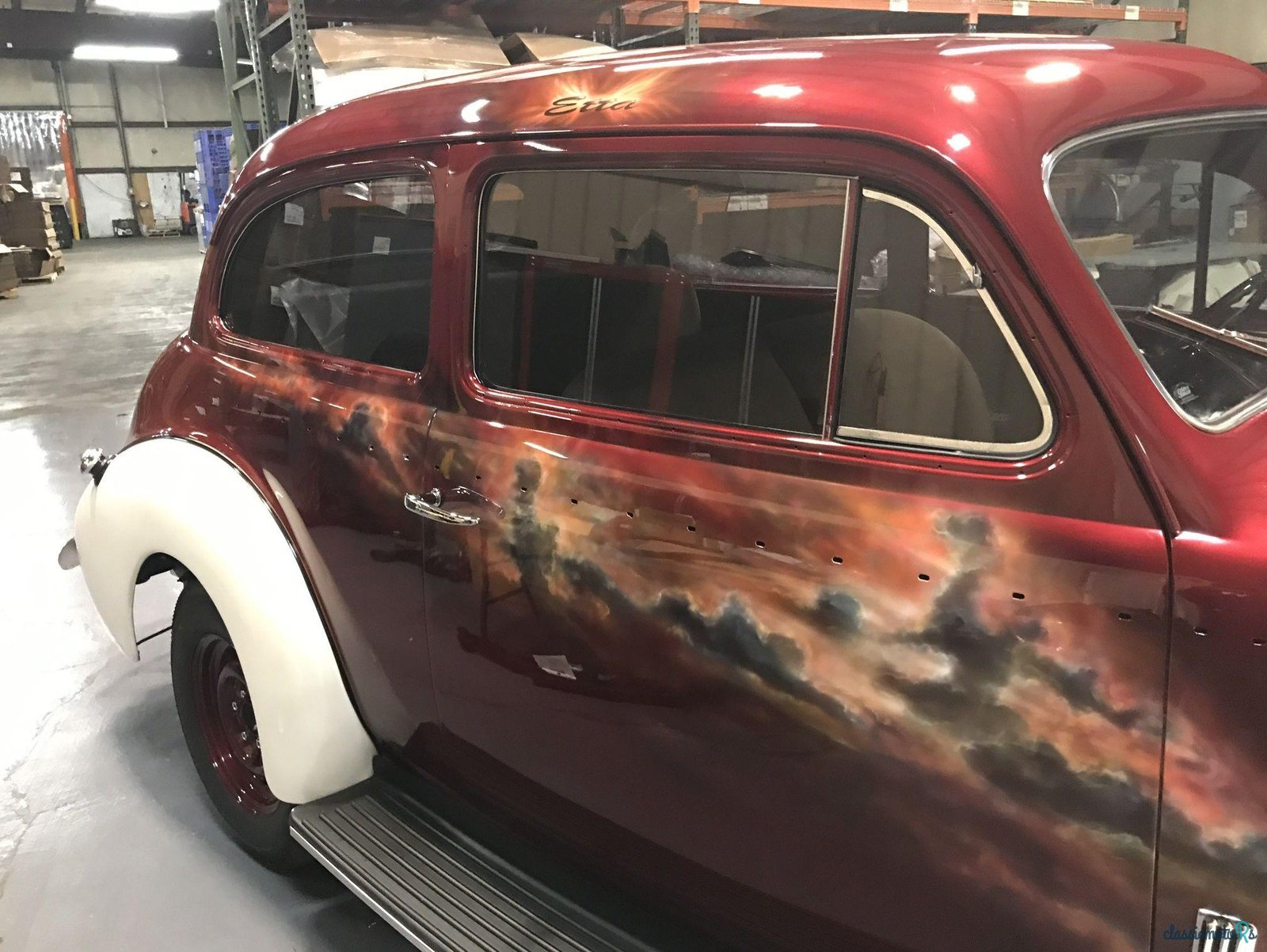 1940' Pontiac Deluxe photo #1