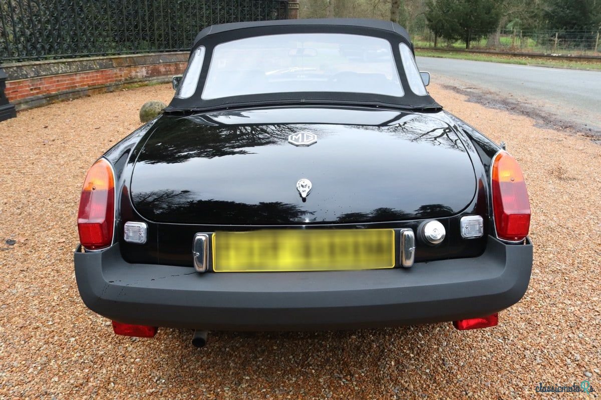 1980' MG MGB photo #5