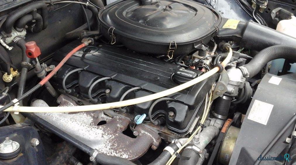 1983' Mercedes-Benz 230E photo #4