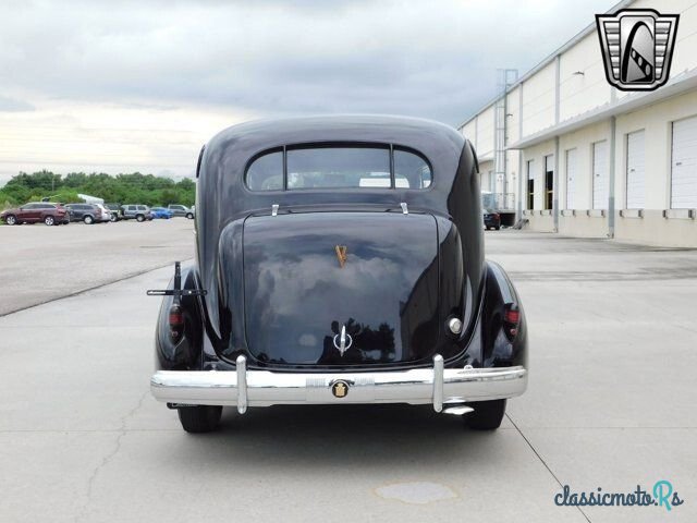 1937' Cadillac Fleetwood photo #3