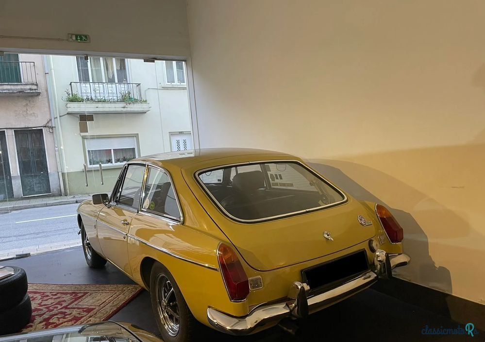 1973' MG MGB photo #3