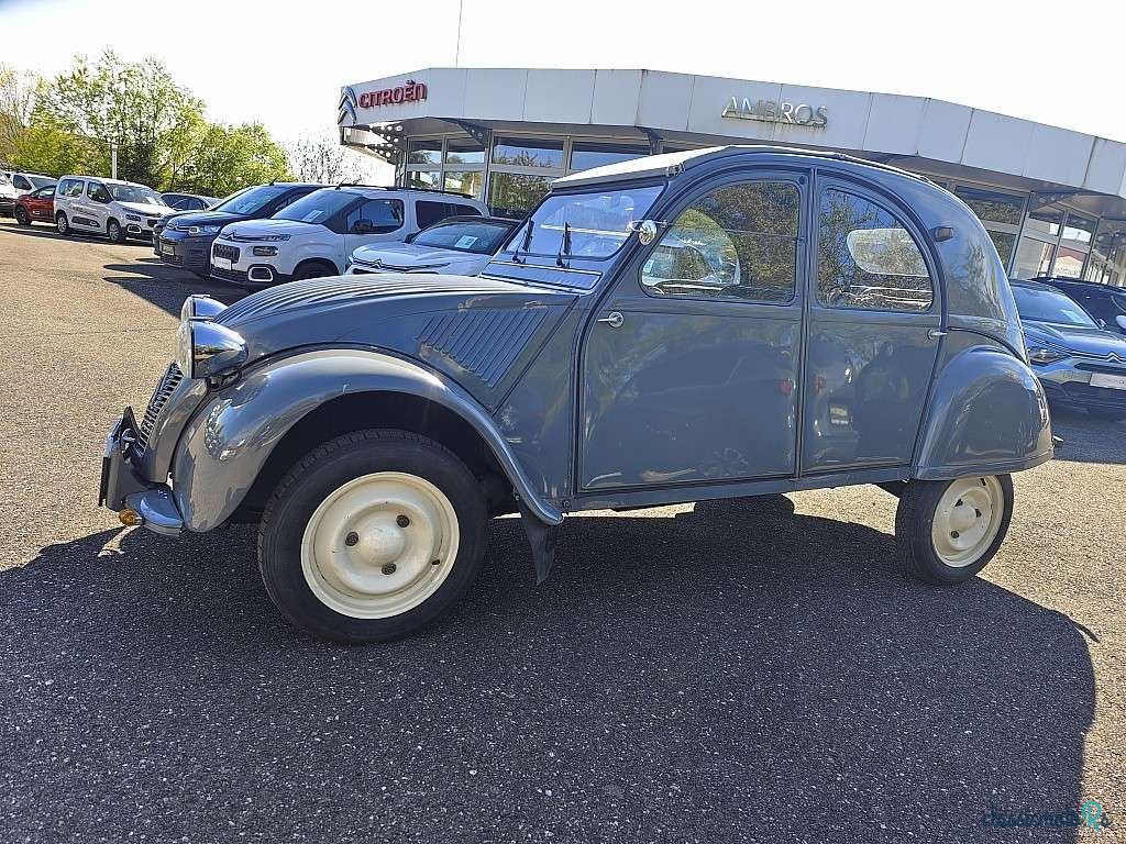 1955' Citroen 2CV photo #5