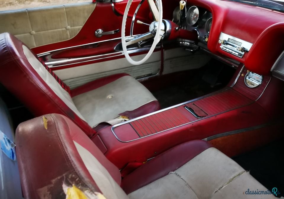 1960' Ford Thunderbird photo #6