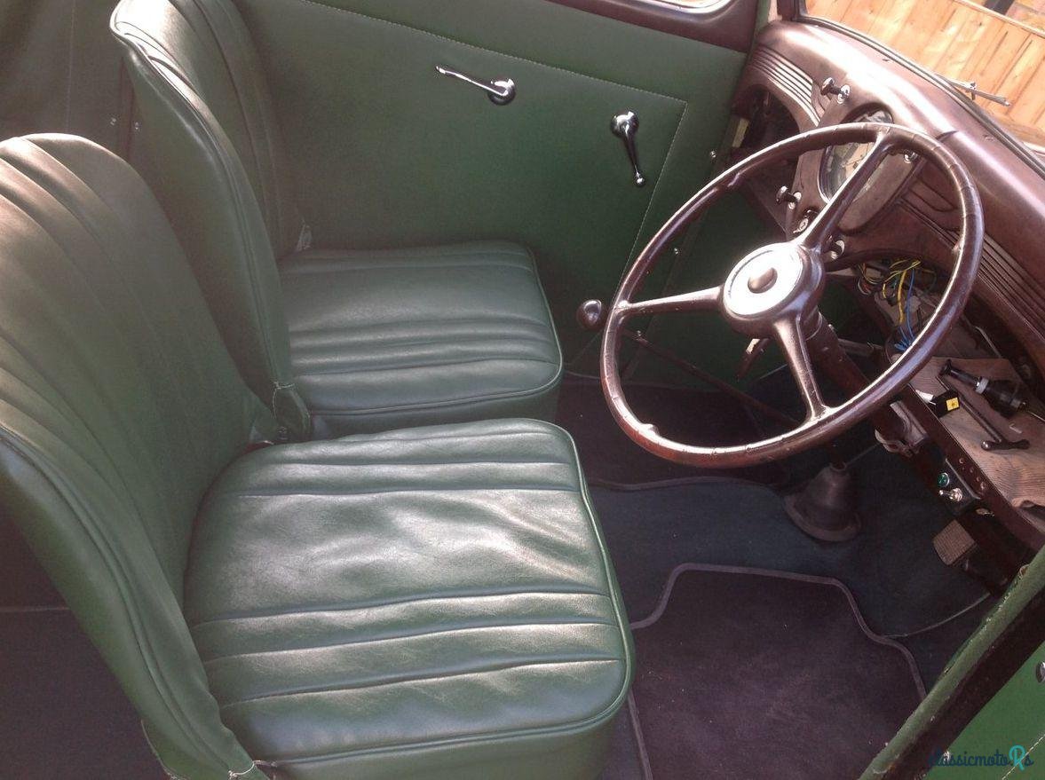 1946' Ford Anglia photo #3