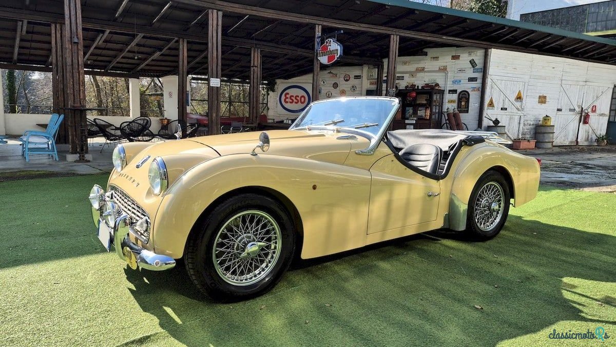 1960' Triumph TR3 photo #5