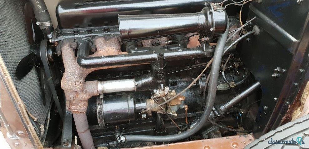 1931' Buick 8-50 4 Doors Sedan photo #2