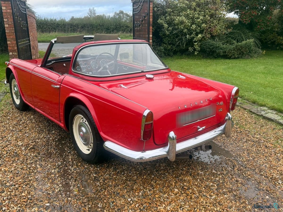 1967' Triumph TR4 photo #3
