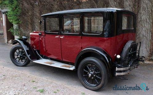 1929' Austin Heavy 12/4 Iver Saloon photo #1