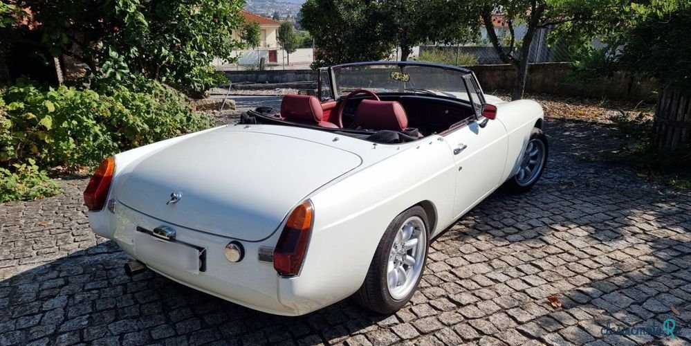 1973' MG MGB photo #5