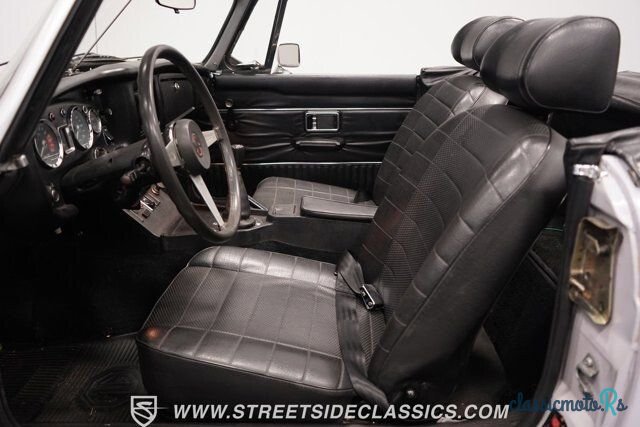 1974' MG MGB photo #3