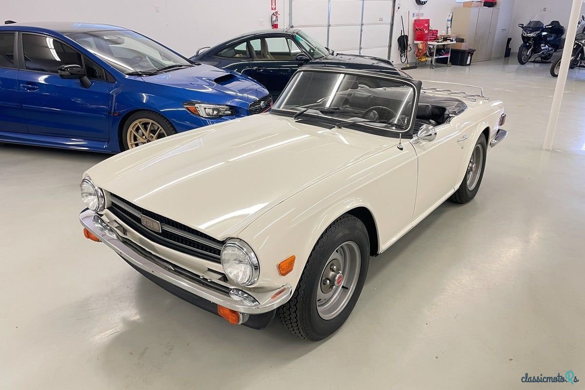 1976' Triumph TR6 photo #1