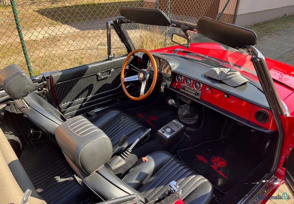 1969' Alfa Romeo Spider photo #6