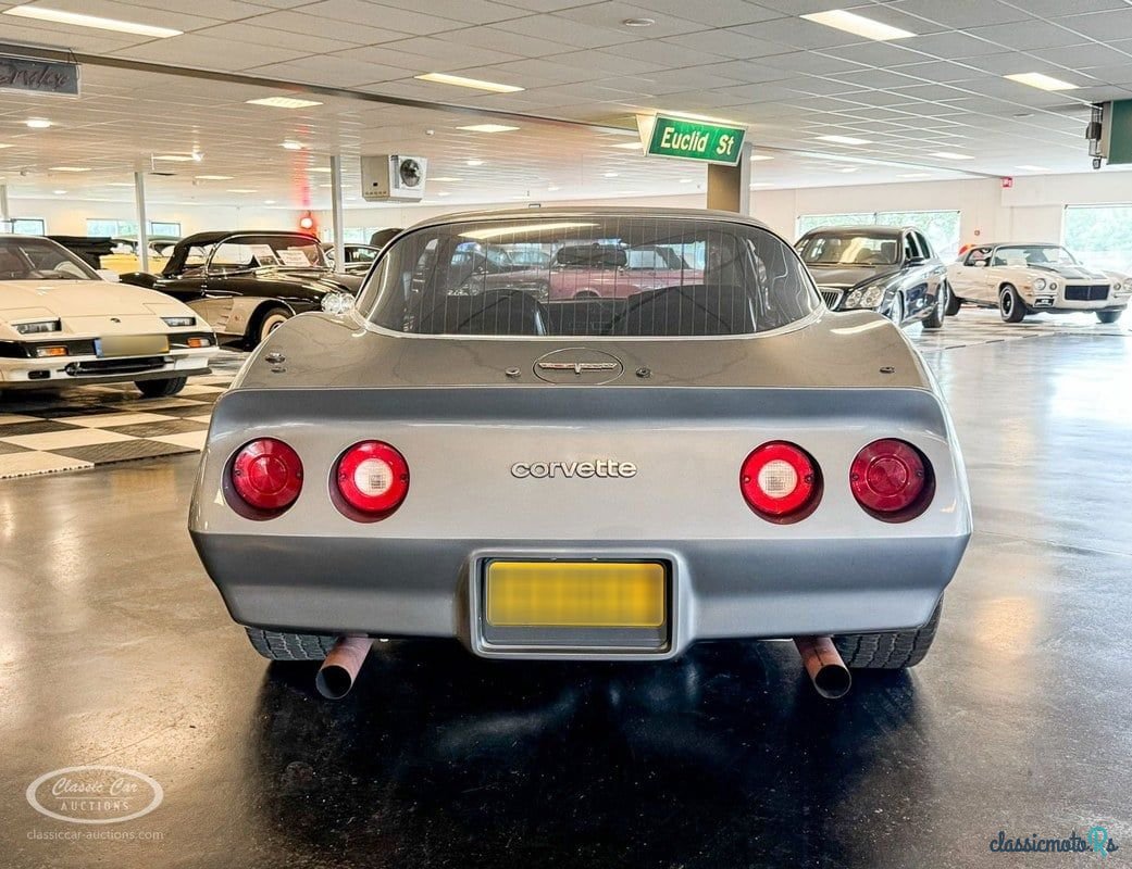 1980' Chevrolet Corvette photo #4