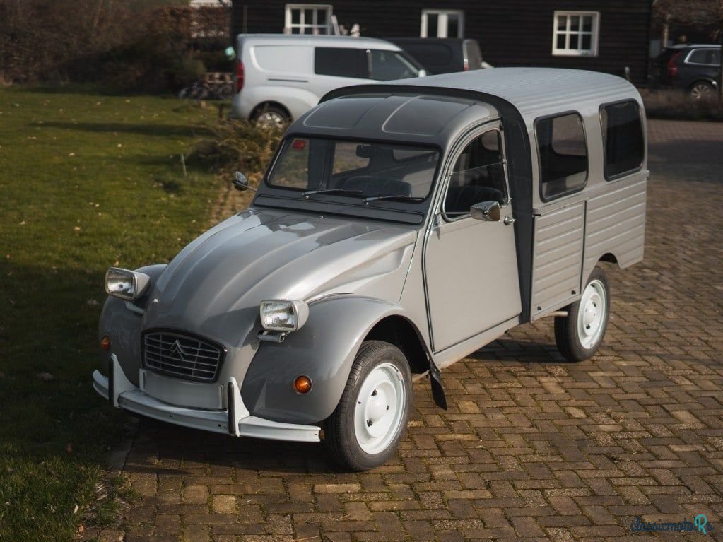 1974' Citroen 2CV photo #2