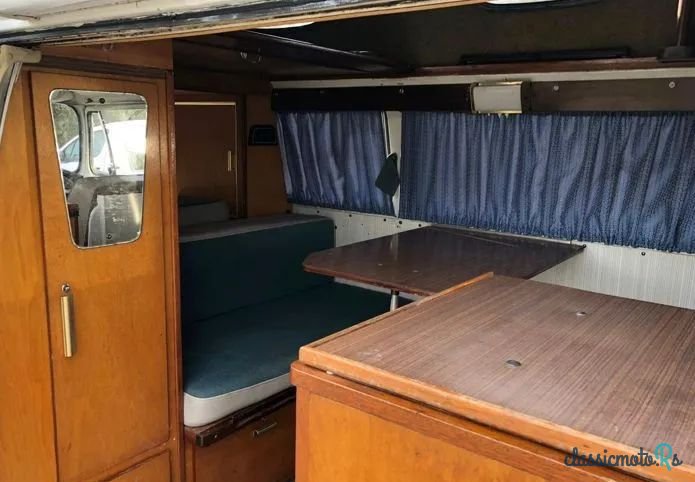 1973' Volkswagen Type 2 photo #4