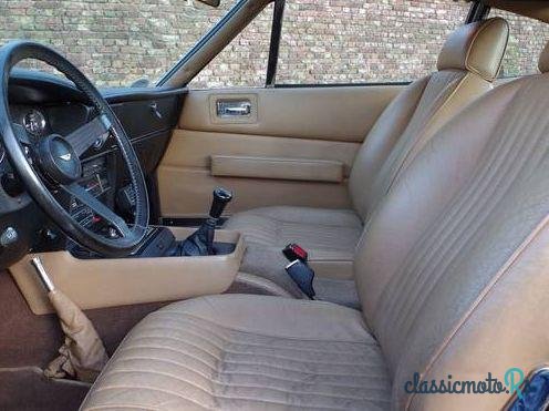 1975' Aston Martin V8 photo #4