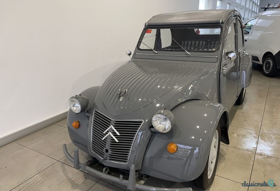1958' Citroen 2CV photo #1