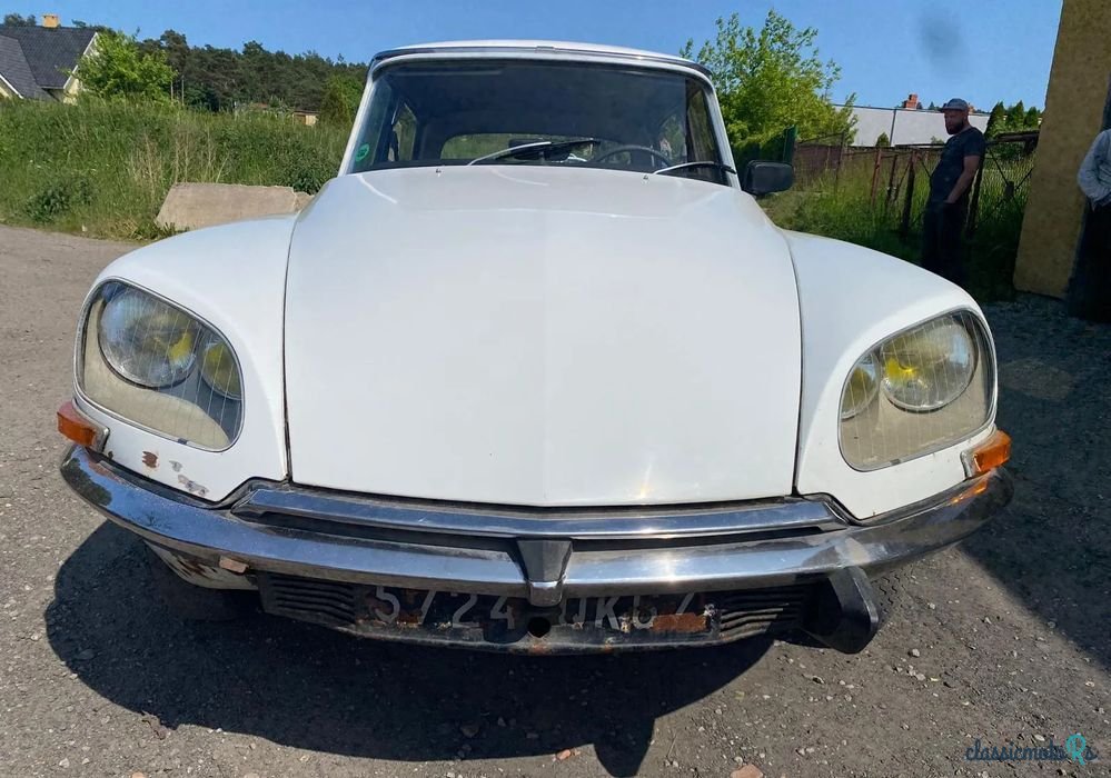 1970' Citroen DS photo #2
