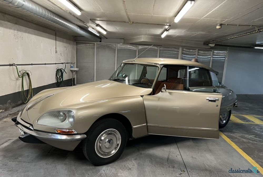 1971' Citroen DS photo #1