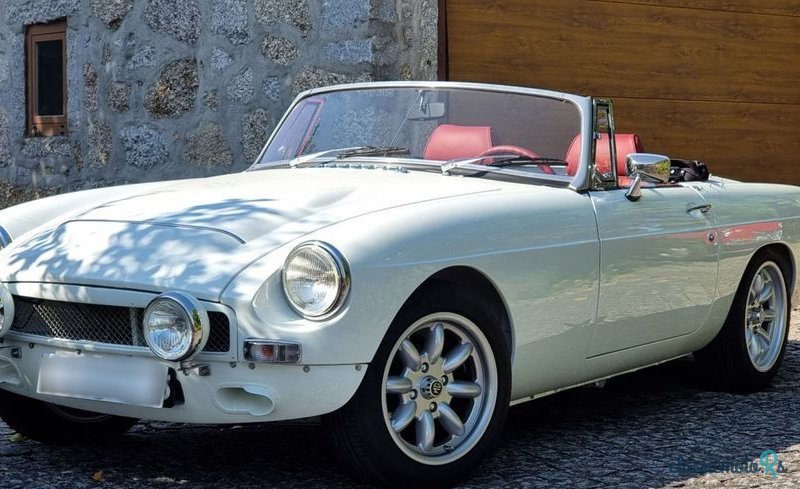 1973' MG MGB photo #3