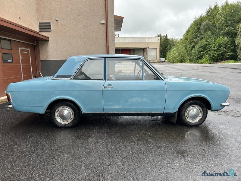 1970' Ford Cortina photo #2