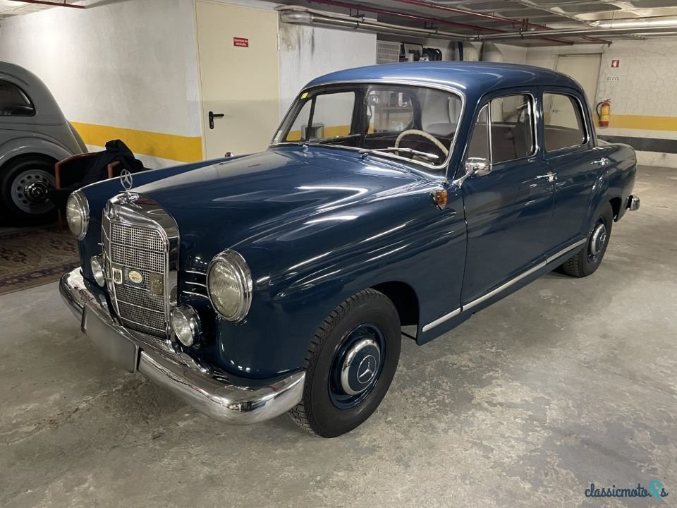 1961' Mercedes-Benz 180 photo #1