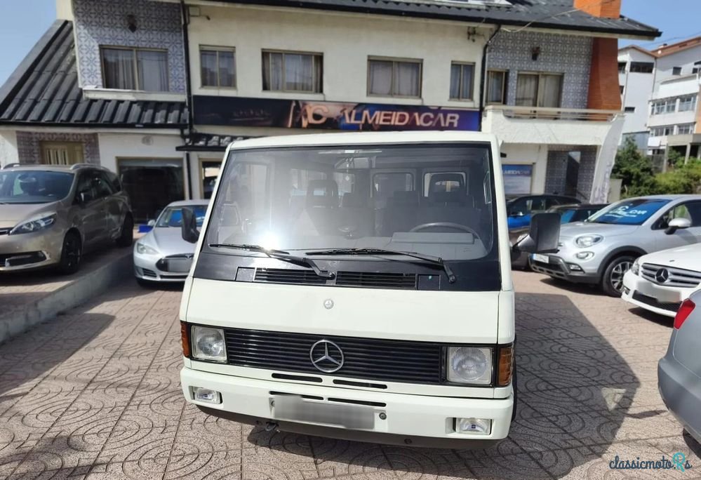 1988' Mercedes-Benz Mb180 photo #1