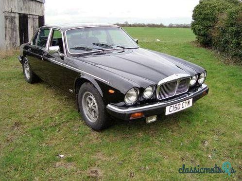 1986' Daimler Double Six Series 3 photo #1