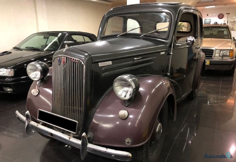 1946' Ford Anglia photo #3