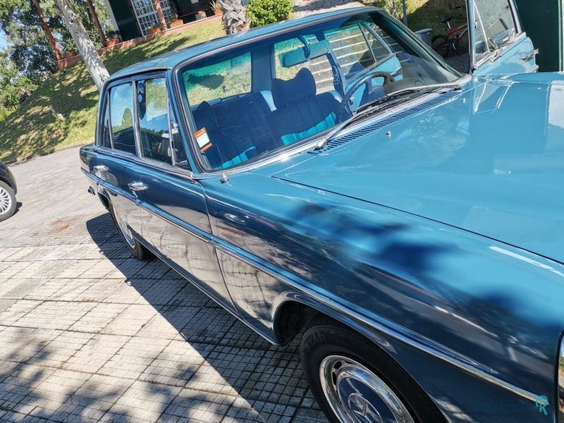 1972' Mercedes-Benz 220 photo #2