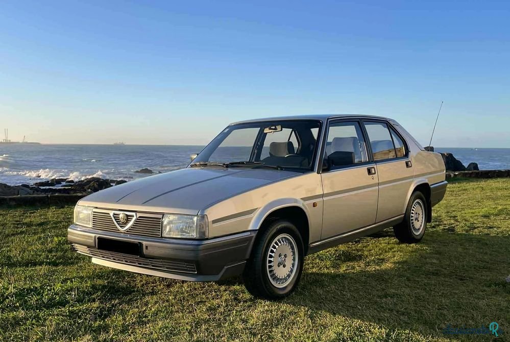 1988' Alfa Romeo 90 2.0 S photo #1