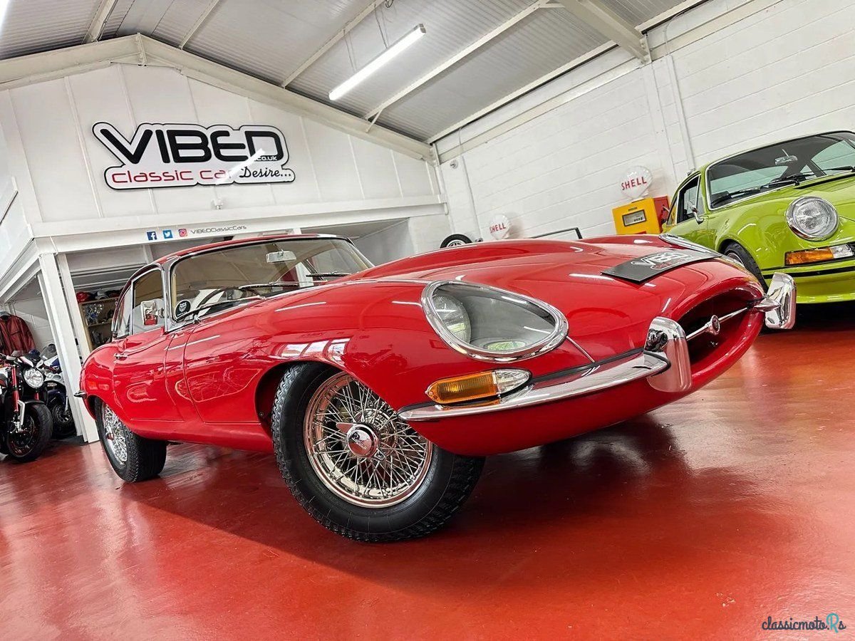 1964' Jaguar E-Type photo #2