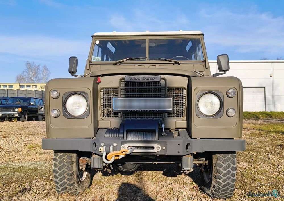 1975' Land Rover photo #3