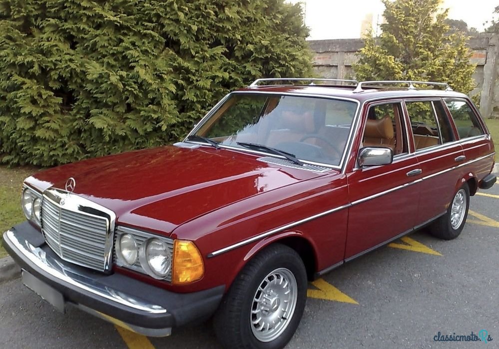 1979' Mercedes-Benz 300 photo #1