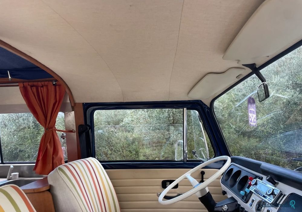 1971' Volkswagen Transporter photo #3