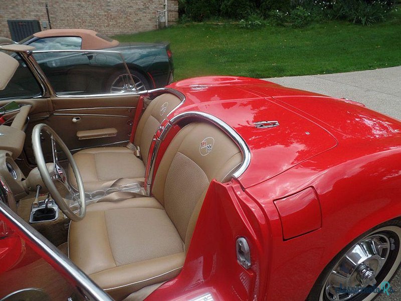 1962' Chevrolet Corvette photo #3