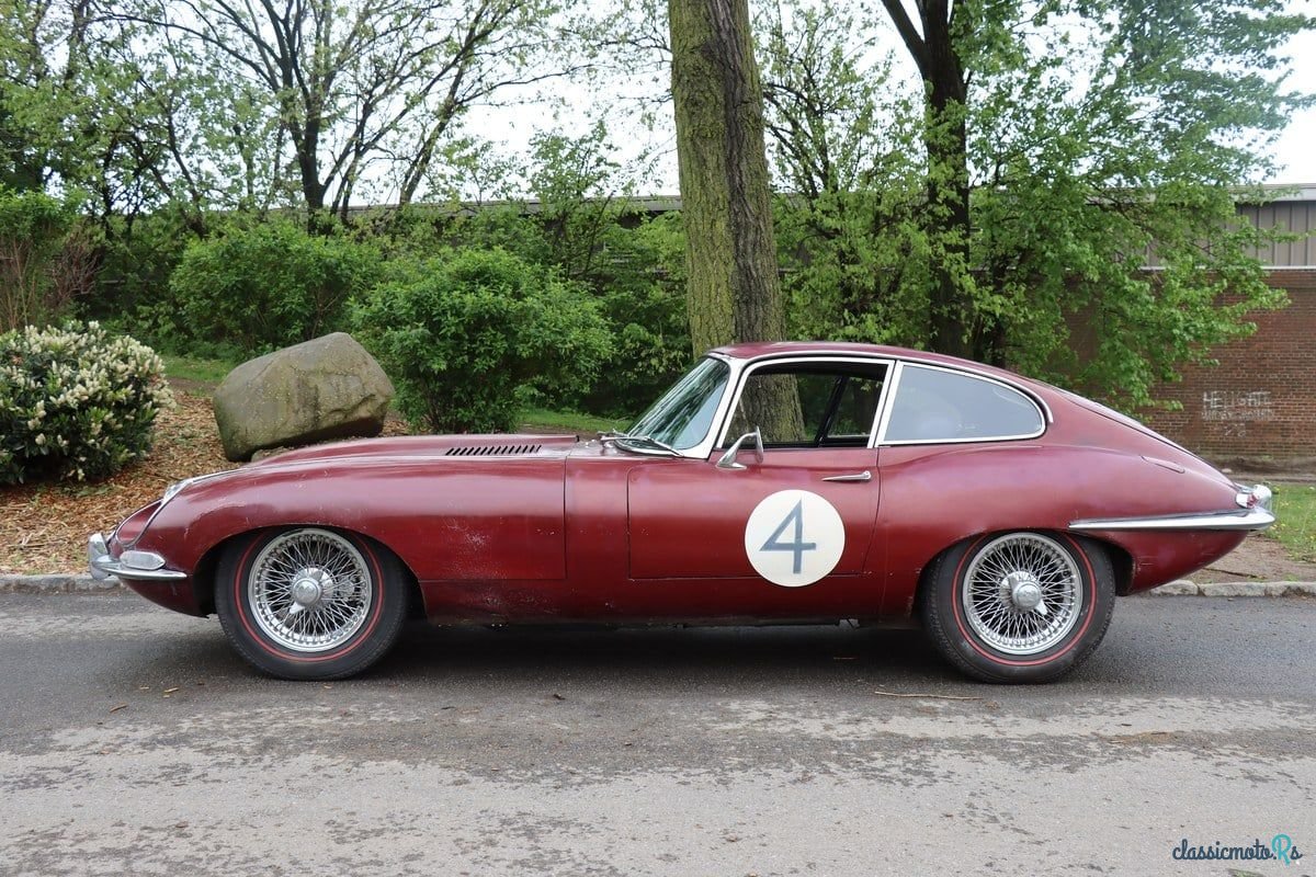 1968' Jaguar XK photo #4