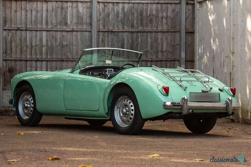 1958' MG MGA Twin Cam Roadster photo #4