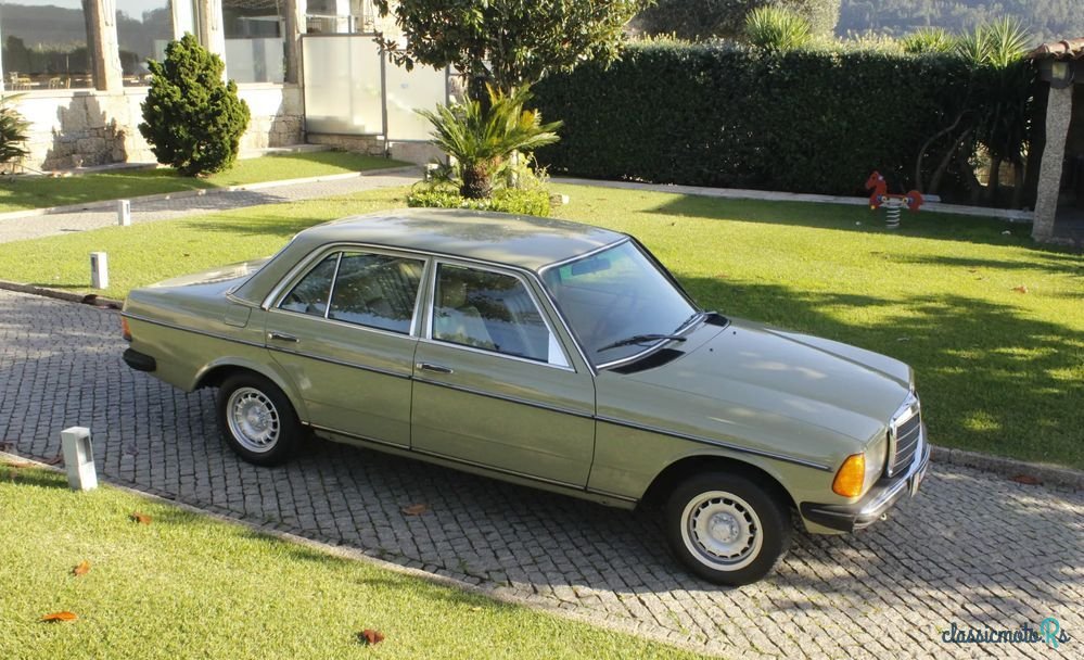 1983' Mercedes-Benz 300 D photo #6