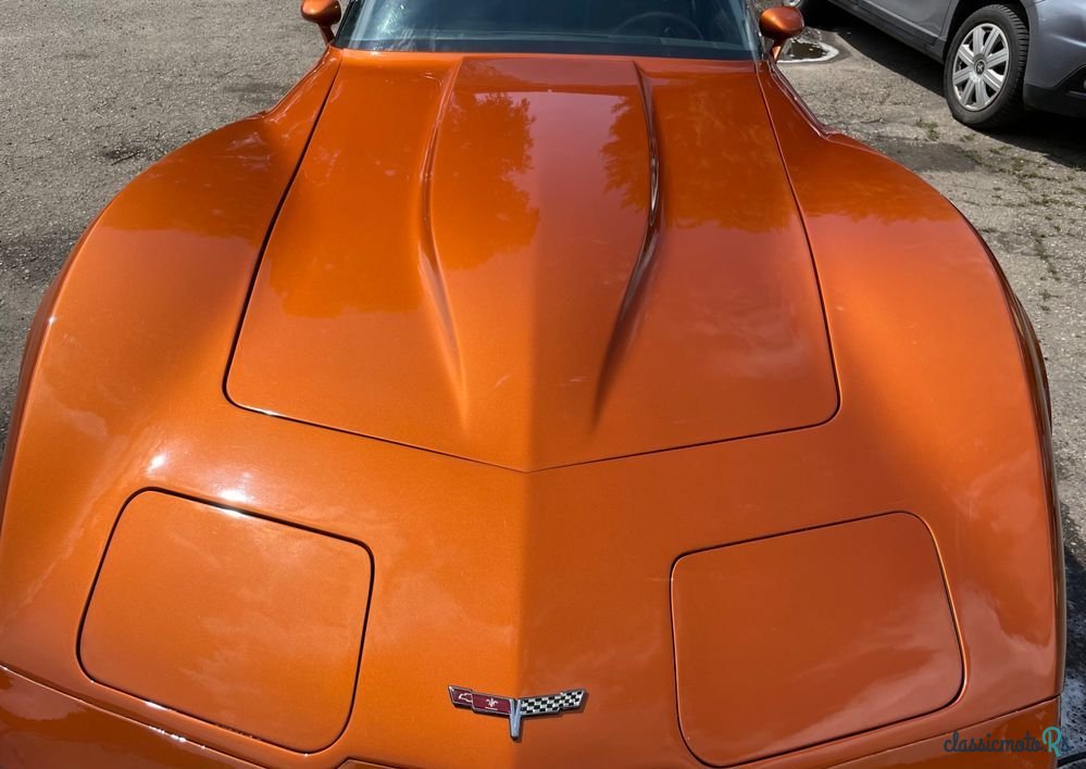 1980' Chevrolet Corvette photo #1
