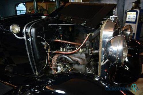 1931' Ford Model A Tudor Sedan photo #4