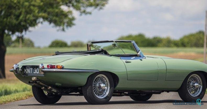 1967' Jaguar E-Type photo #3