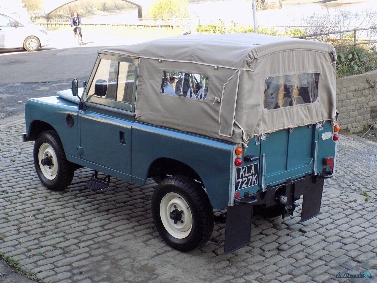 1972' Land Rover 88 photo #2