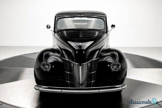 1940' Ford photo #4