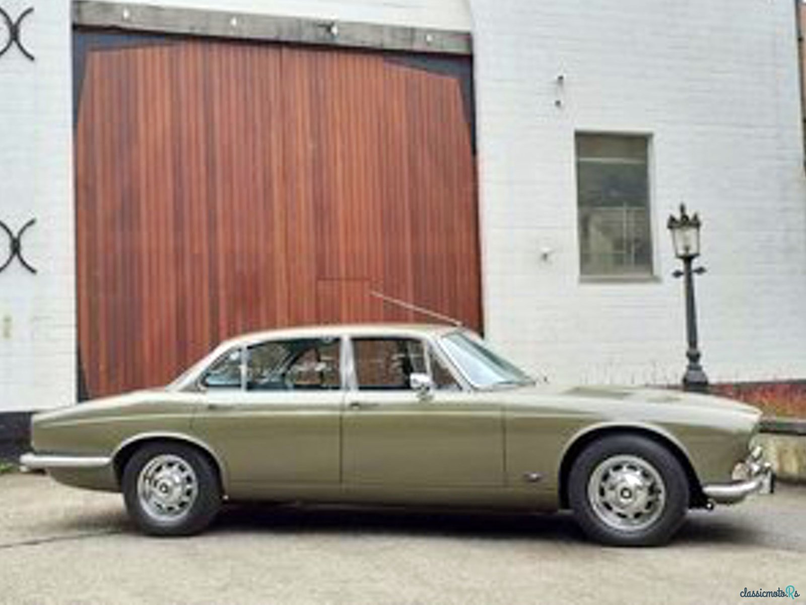 1973' Jaguar XJ12 photo #1