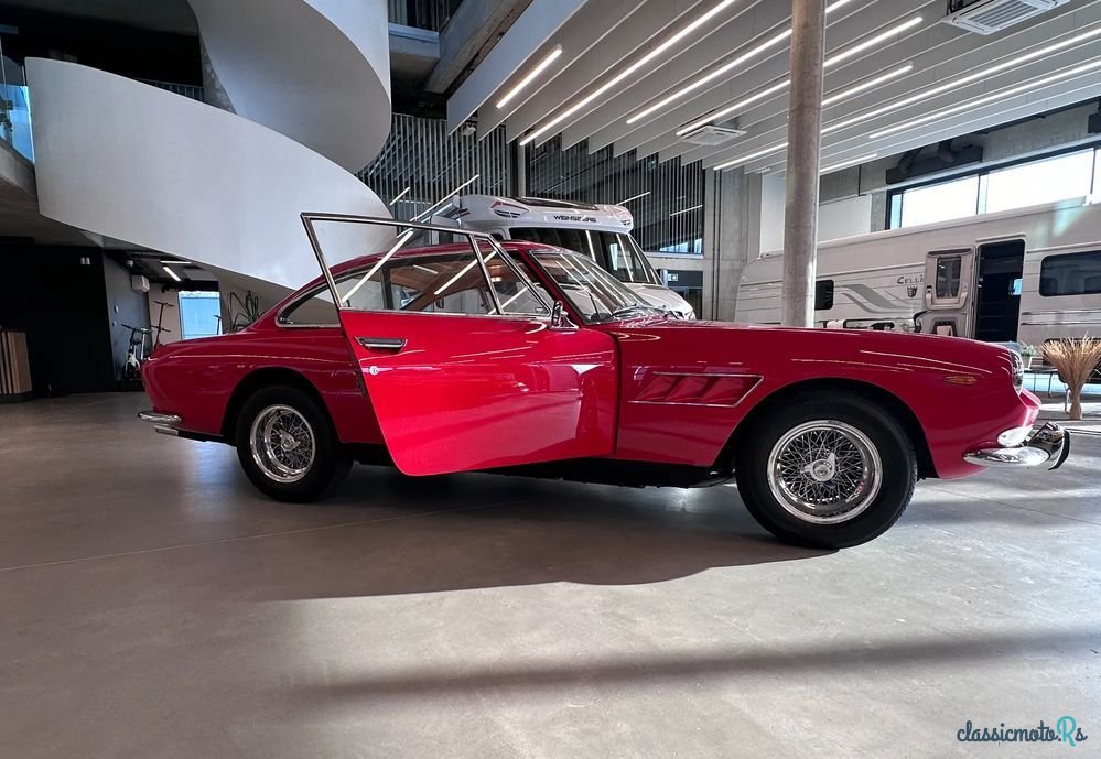 1967' Ferrari 330 photo #6