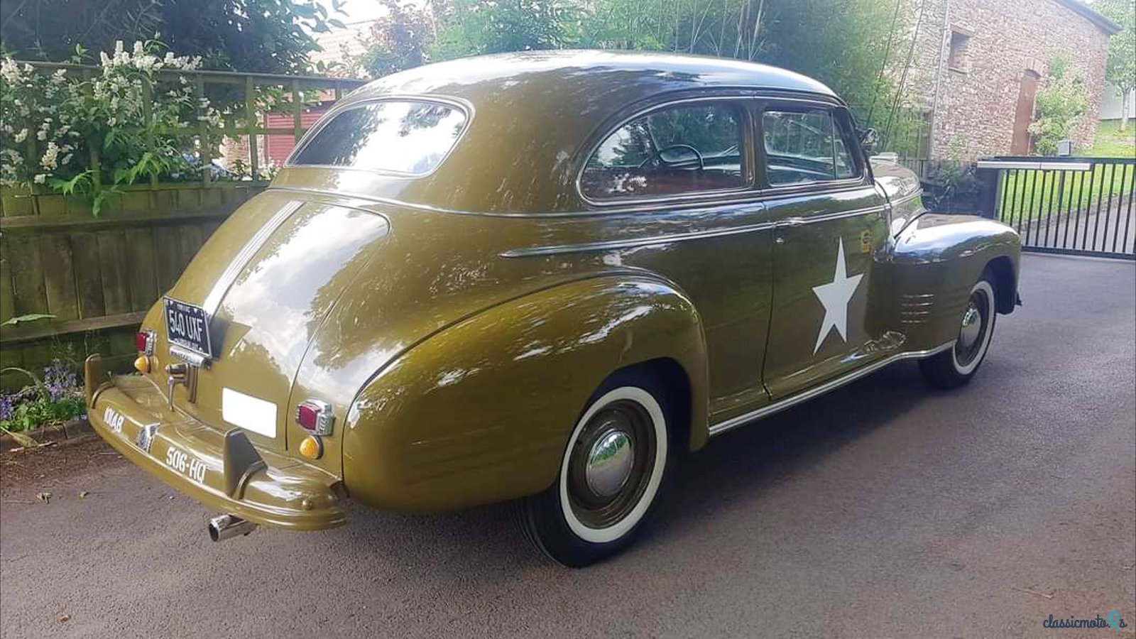 1941' Pontiac Silver Streak photo #6